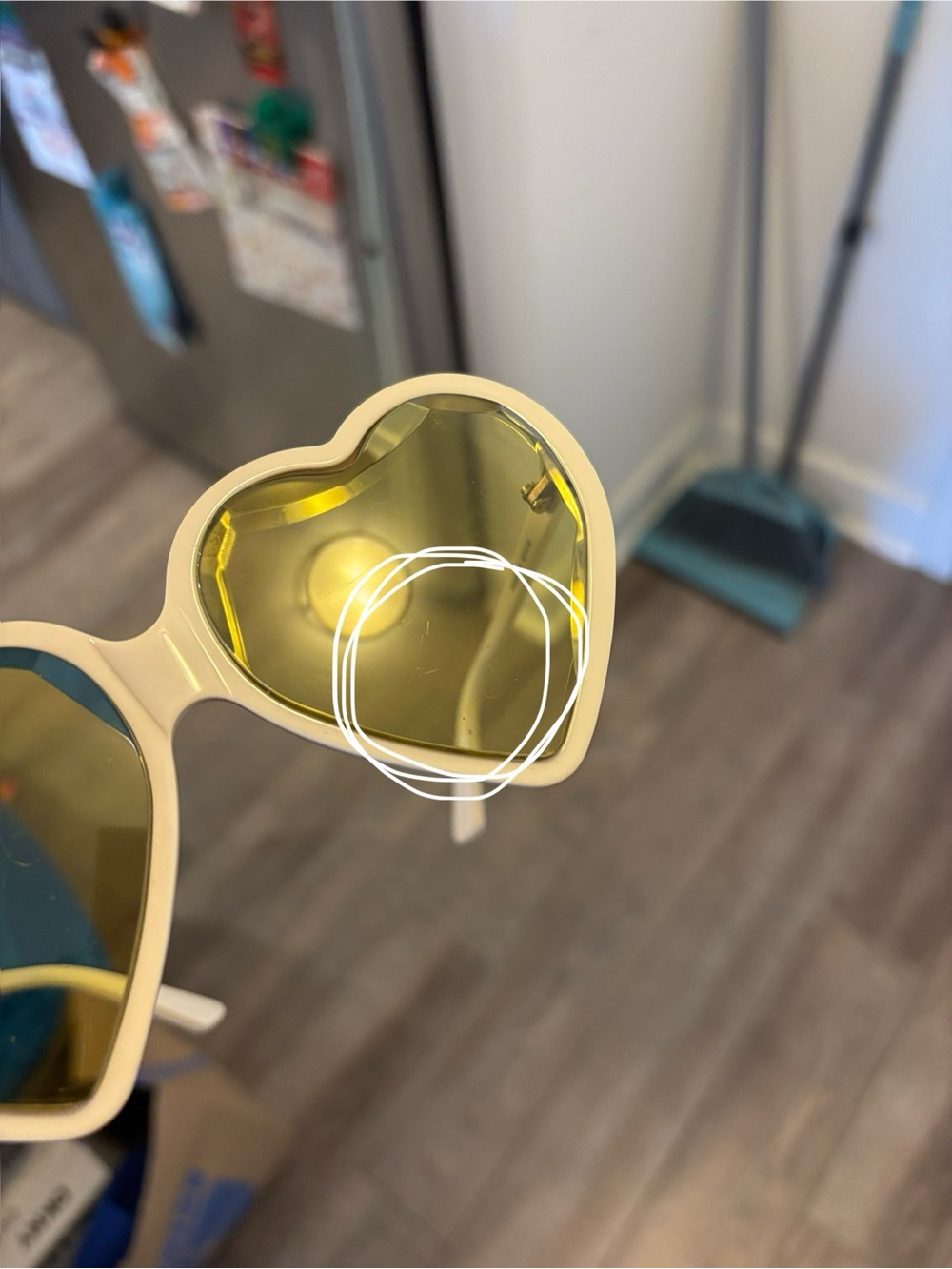 Gucci Heart Sunglasses with Yellow Lenses - Picture 10 of 10